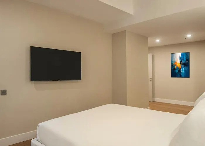 Alodger Sirius Town Lara