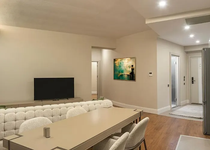 Alodger Sirius Town Lara Apartamento